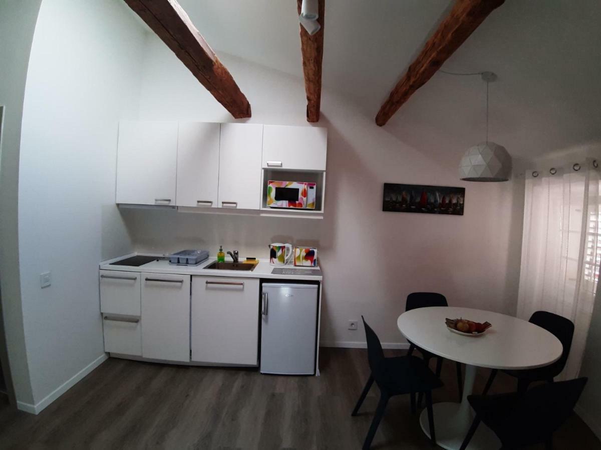 Sea Apartment Carera Ровінь Екстер'єр фото